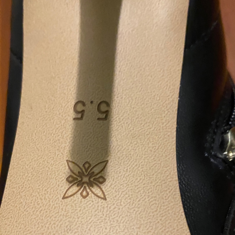 Elegant Black Leather Men's Shoes - Picture 4 of 5